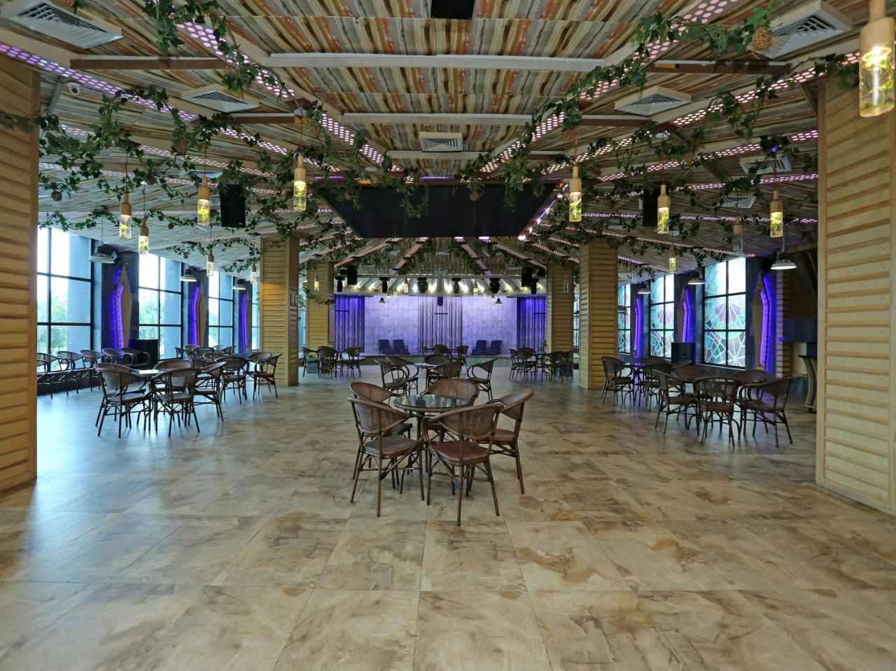 Golden Blossom Imperial Resorts Lucknow Exterior foto